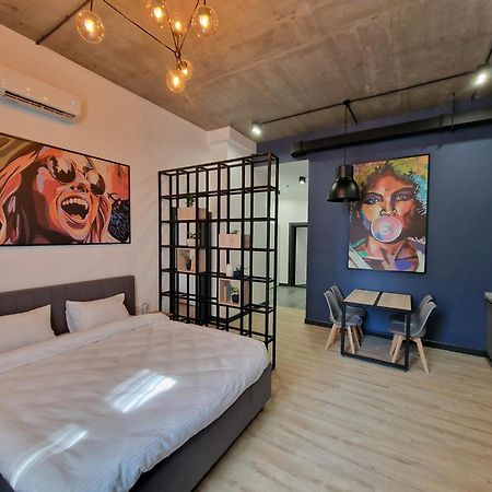 الماتي Apart Hotel Loft المظهر الخارجي الصورة